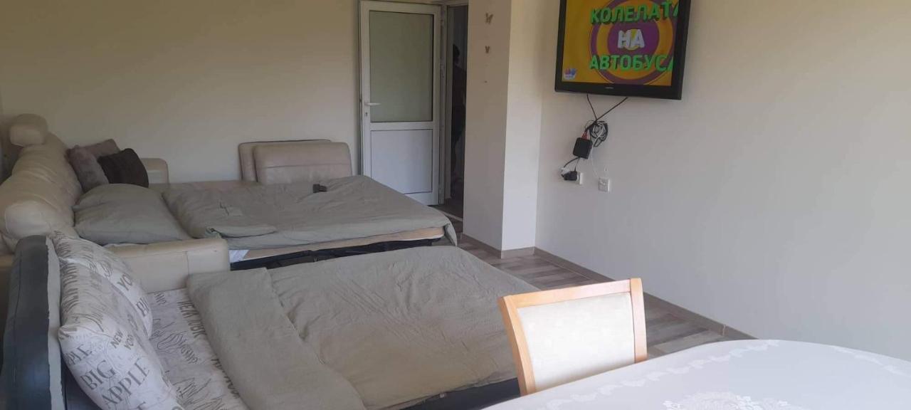 Pliska Apartment Монтана Екстер'єр фото